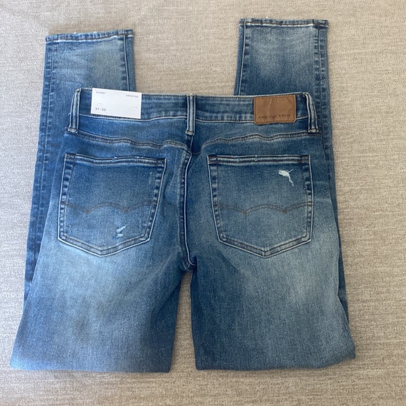 American Eagle AirFlex 360 distressed skinny jeans Size 31/30 NWT. - Picture 2 of 9